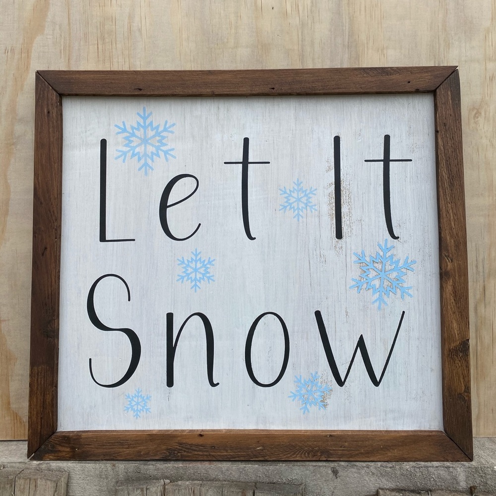 ‘Let It Snow’ Decor